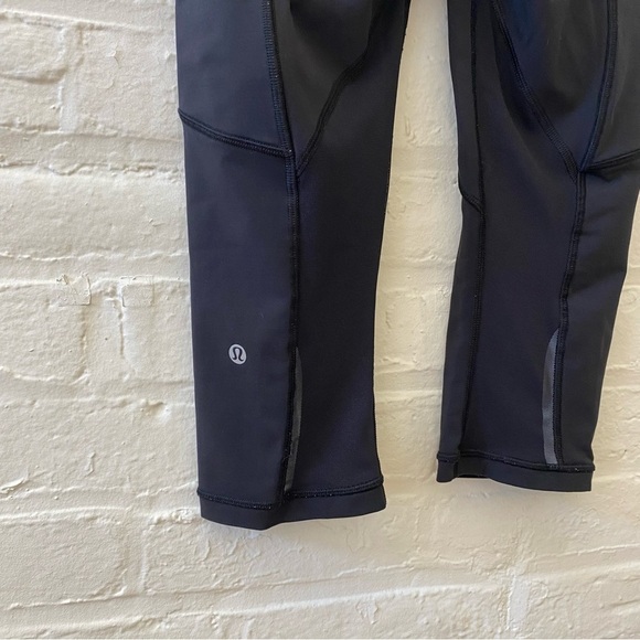 Lululemon || Outrun Crop Pockets Mesh Pockets Solid Black 4 - Picture 4 of 10